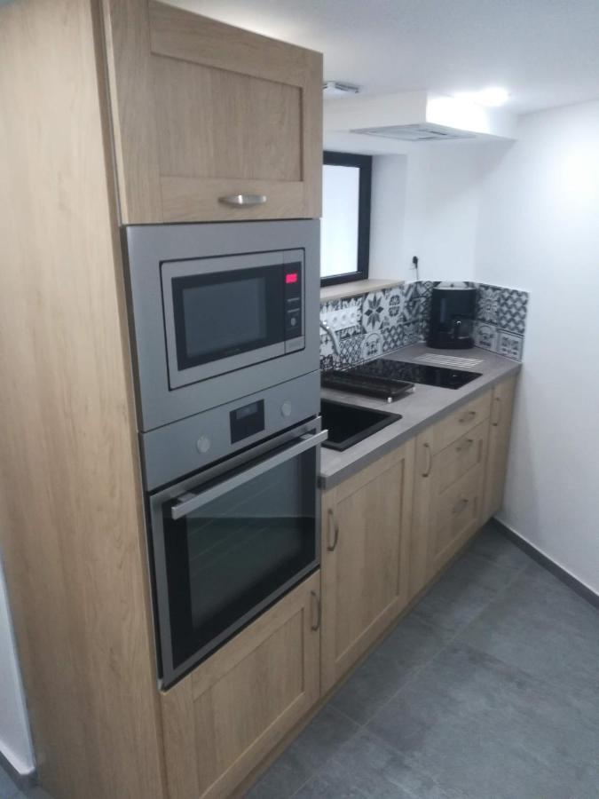 Appartement Dans Maison Atypique 蒙特龙莱班 外观 照片